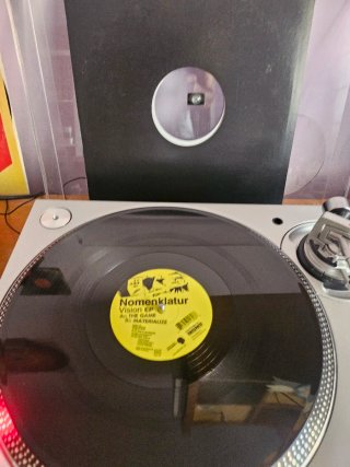 Nomenklatur - Vision EP | Elektrofón 2004