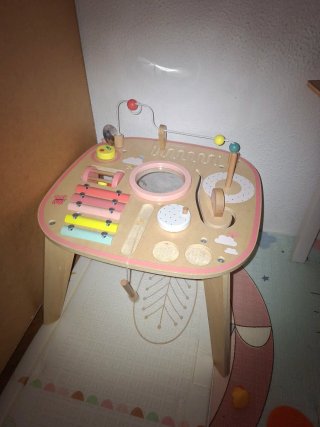 Mesa de juegos para bebé