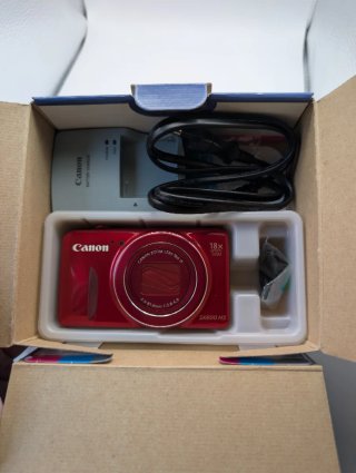 Canon PowerShot SX600 HS Roja