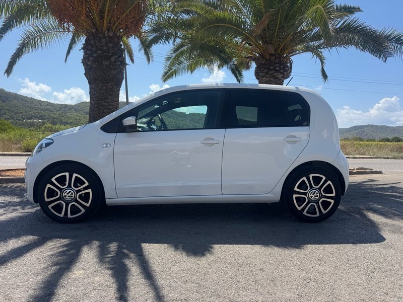 VOLKSWAGEN UP AUTOMATICO TECHO ELECTRICO - foto 1