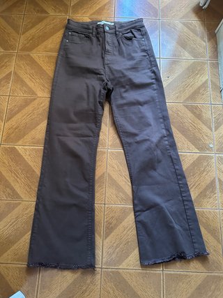Pantalón Stradivarius Marrón Acampanado