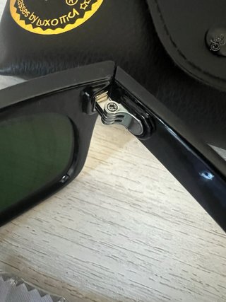 Ray-Ban Wayfarer RB2140 con astuccio
