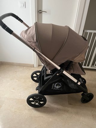 Carrito, silla y capazo con sacos