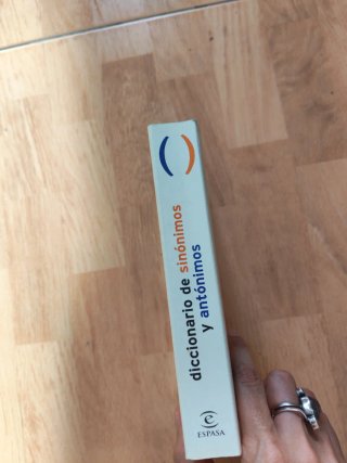 Diccionario de sinónimos y antónimos