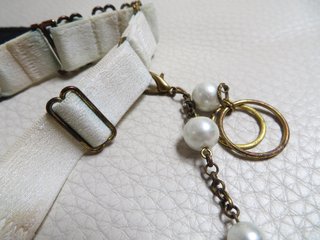 Collar gargantilla elástico metal perla Matorosari