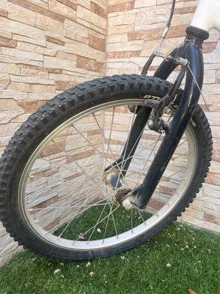 Bicicleta Rockrider 20 para poner a punto.