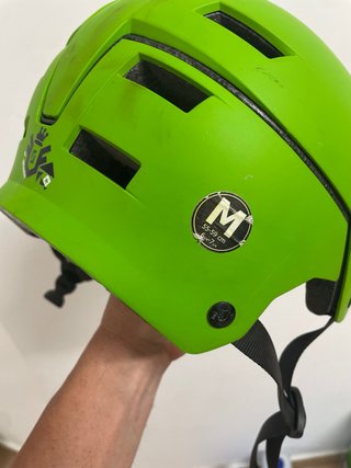 Casco verde talla M