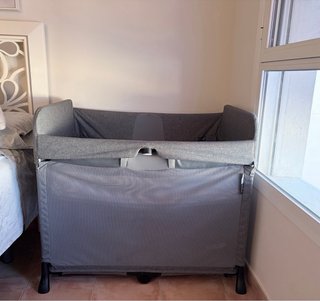 Cuna de viaje Bugaboo gris