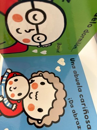 0-3 años. NUEVO ¡Hola familia! libro para bebés