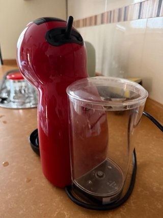Cafetera Nescafé Dolce Gusto Roja