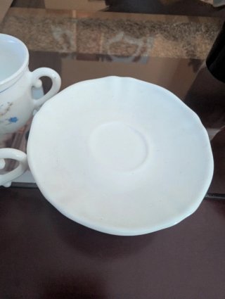 6 Tazas pequeñas de Porcelana con Flores Azules