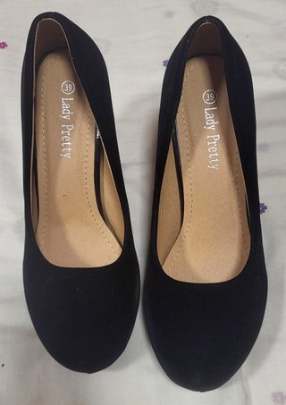 Tacones negros ( Lady Pretty )