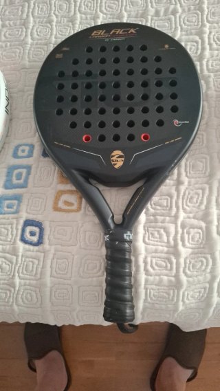 Pala de pádel Black Carbon Evolution