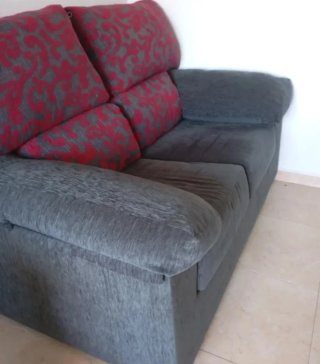 Sofá 2 plazas gris y rojo