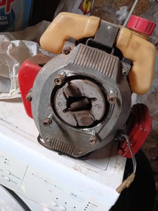 Motor Mitsubishi T200