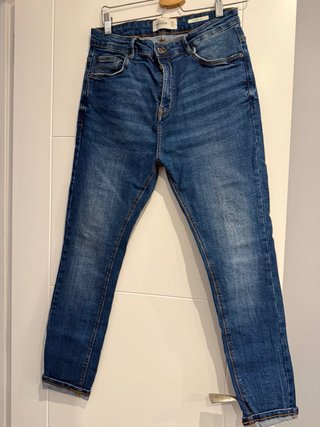 Pantalón vaquero Pull and Bear Talla 40