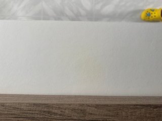 Cómoda de madera y blanco