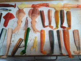 Señuelos de silicona para pesca usados