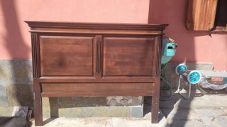 Cabecero de madera maciza estilo clásico