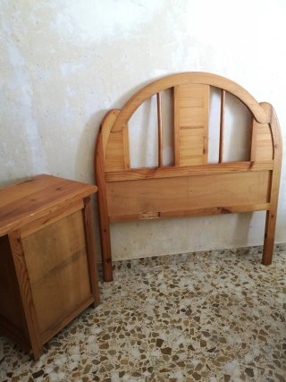 Mesita de noche y cabecero para cama de 90
