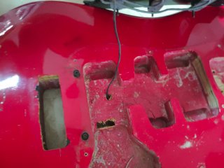 Cuerpos y mástil de guitarra