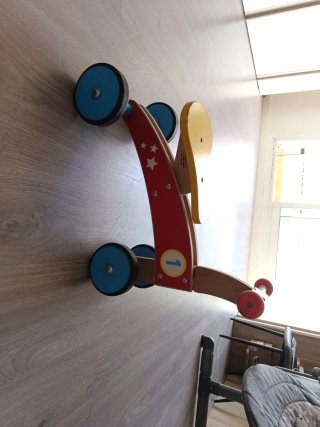 Bicicleta de madera para bebé