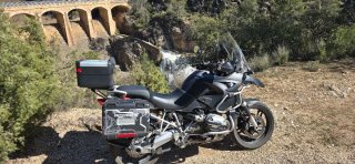 BMW R 1200 GS Negra con maletas