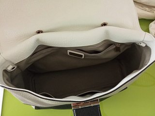 Bolso Furla Artesia Tricolor Negro/Gris/Blanco