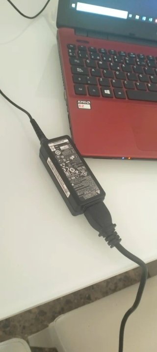 Portátil Acer Rojo