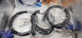 Lote Cables VGA, USB 3.0, SATA y Adaptadores