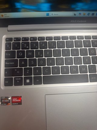 Portátil ASUS Vivobook Plata