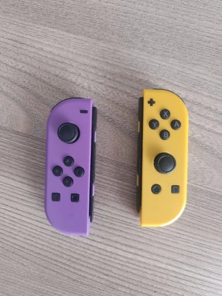 Mandos Nintendo Switch Morado y Amarillo