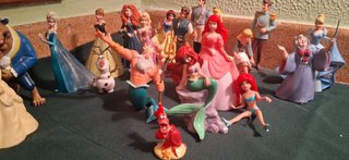 Lote 20 Figuras Disney Princesas y Héroes