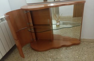 Mueble recibidor con espejo