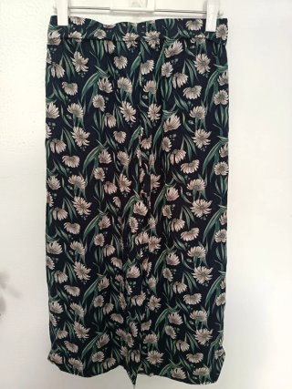 Falda pantalón floral talla S