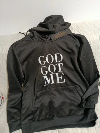 Sudadera Negra God Got Me