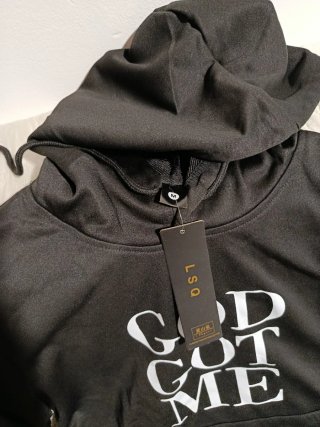 Sudadera Negra God Got Me