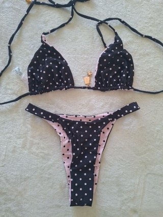 Bikini reversible lunares rosa y negro