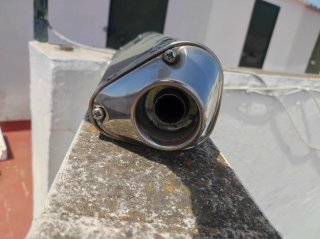 Tubo de escape moto carbono