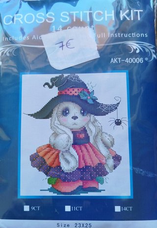 Kit Punto de Cruz Halloween Conejito Bruja