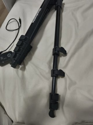 Trípode Manfrotto con funda
