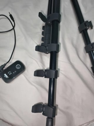 Trípode Manfrotto con funda