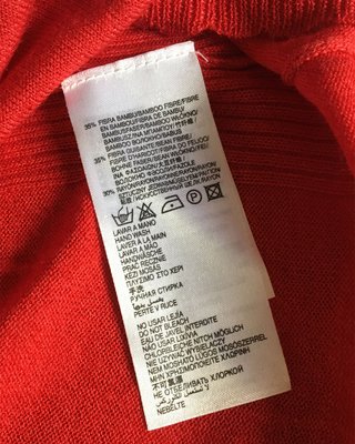 Top de punto rojo de Pedro del Hierro, S