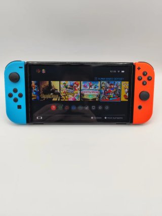 Nintendo Switch OLED Azul y Rojo