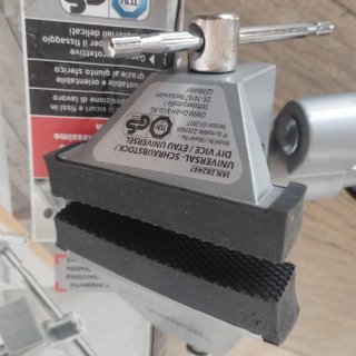Tornillo de banco Powerfix universal