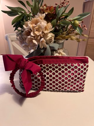 Cartera de mano MO lunares fucsia