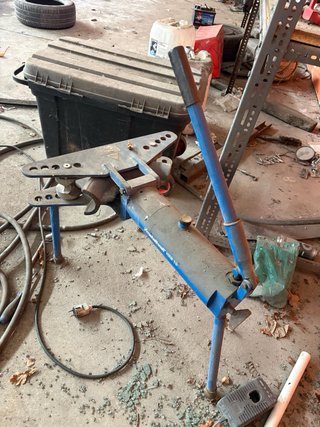Curvadora Hidráulica Metallkraft HRB 10
