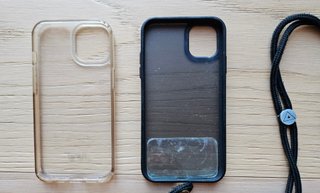 2 Cover iPhone 13 Silicone con Cordino