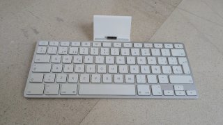 Teclado inalámbrico Apple para iPad.