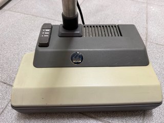 Aspirador Delphin Typ EG 20